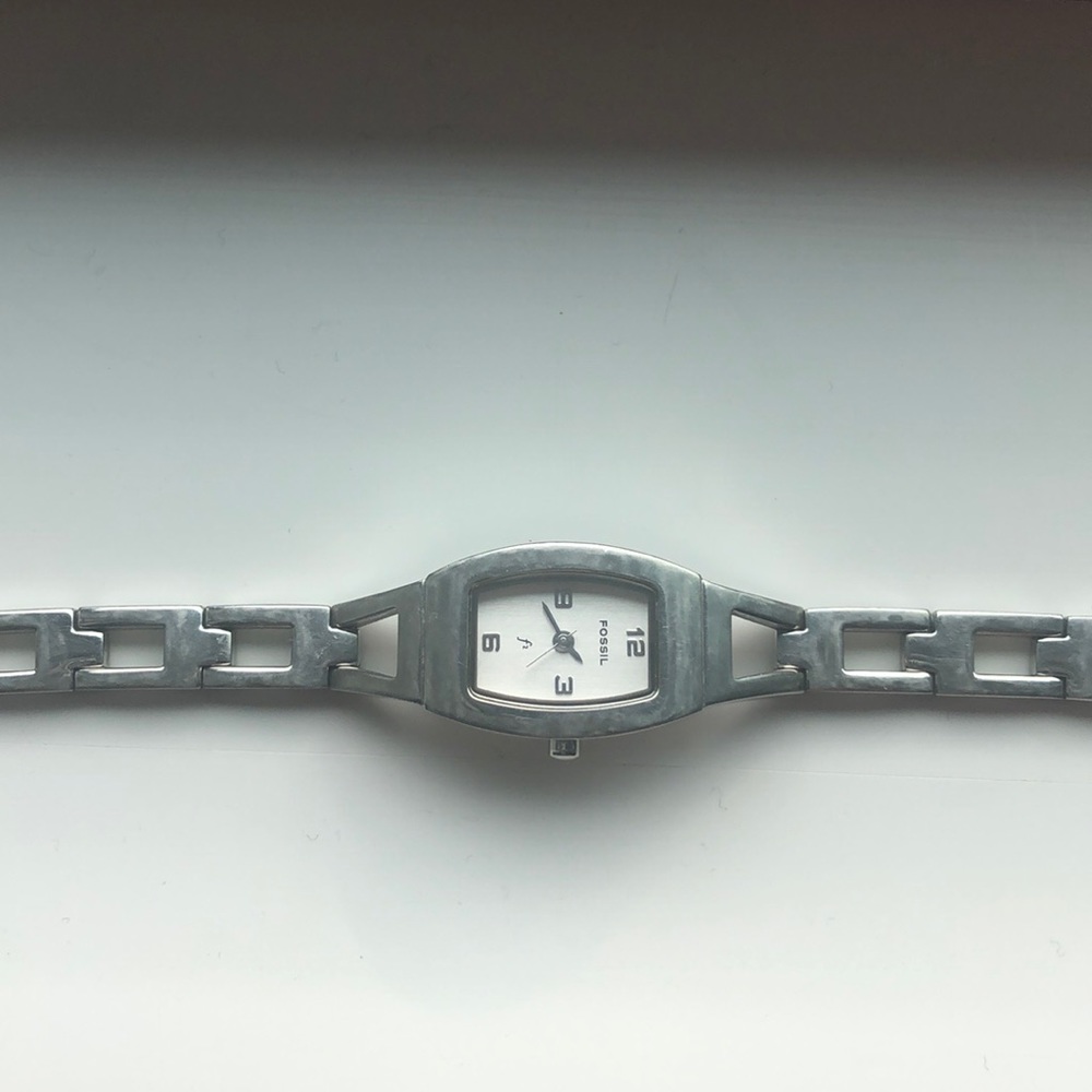 F2 fossil watch